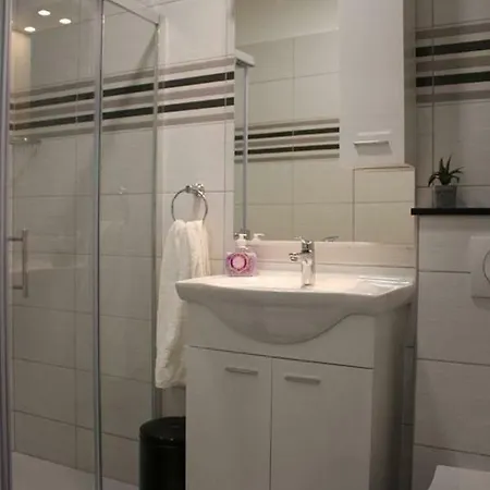 Apartments Holiday Baska Voda * Baska Voda