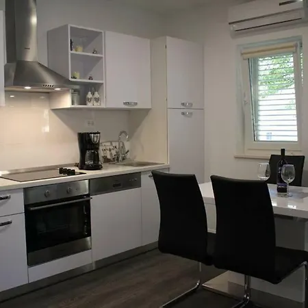 Apartament Apartments Holiday Baska Voda Baška Voda