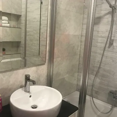 Apartments Holiday Baska Voda * Baska Voda
