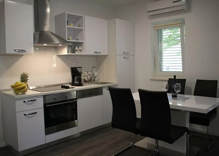 Apartament Apartments Holiday Baska Voda Baška Voda