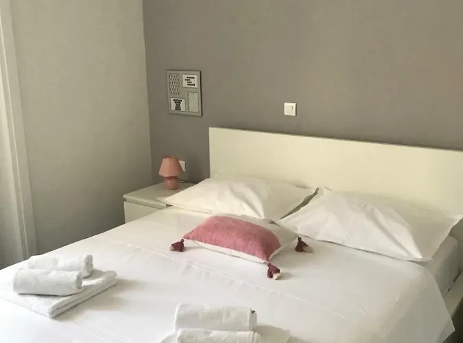 Apartments Holiday Baska Voda Baška Voda